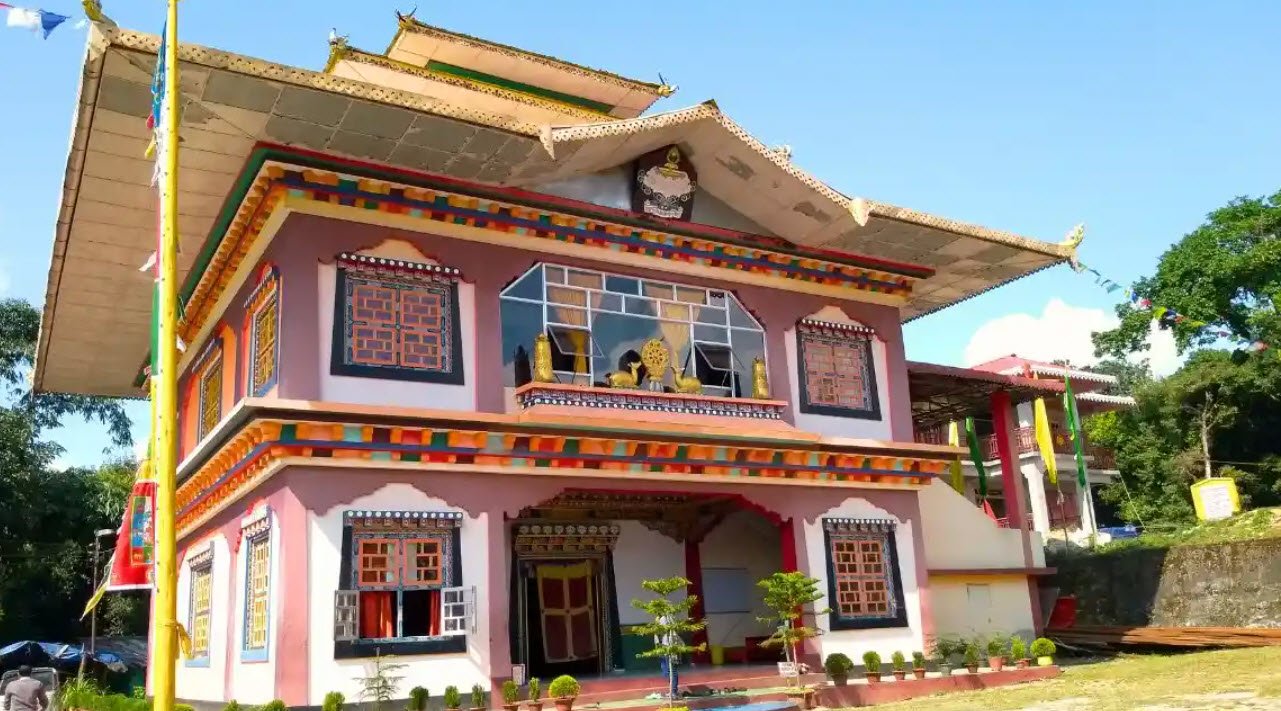 Rinchenpong Monastery, West Sikkim, Sikkim - Vushii.com Rinchenpong Monastery, West Sikkim, Sikkim - Vushii.com